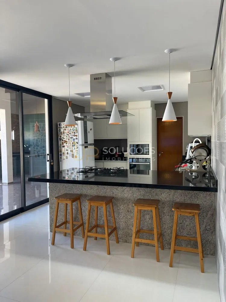 Sobrado, 4 quartos, 534 m² - Foto 1