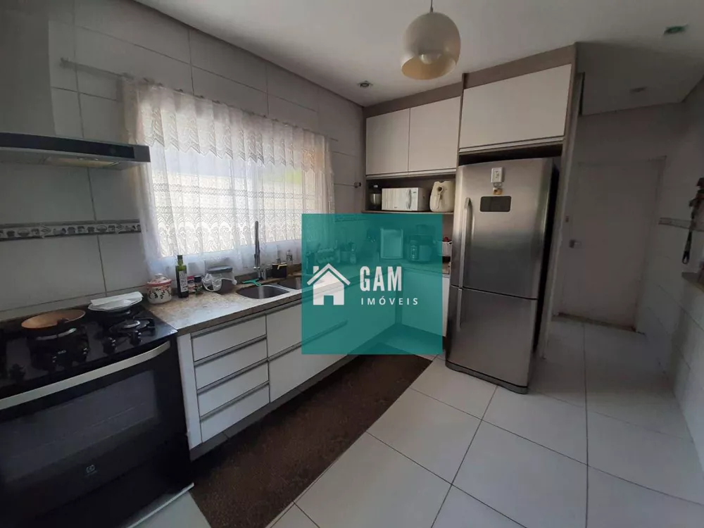 Sobrado, 4 quartos, 376 m² - Foto 2