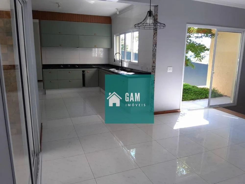 Sobrado, 3 quartos, 226 m² - Foto 1