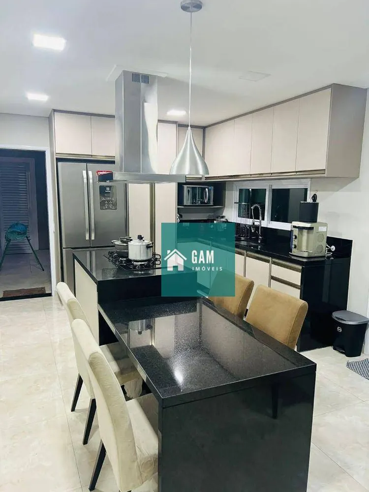 Sobrado, 3 quartos, 320 m² - Foto 2