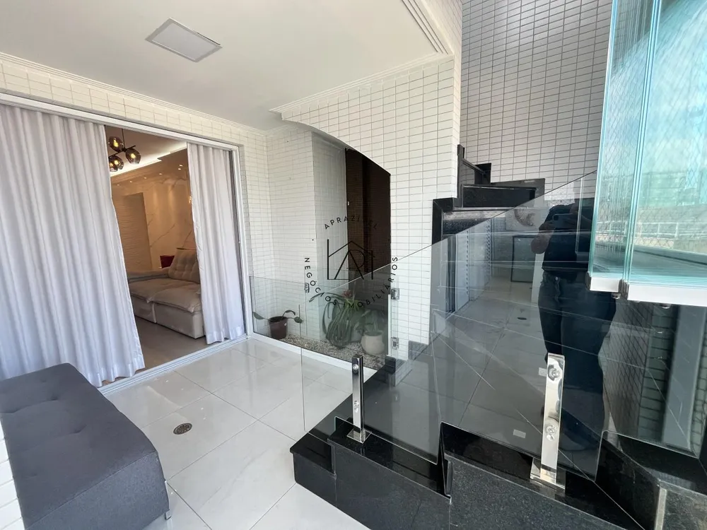 Cobertura, 3 quartos, 203 m² - Foto 2