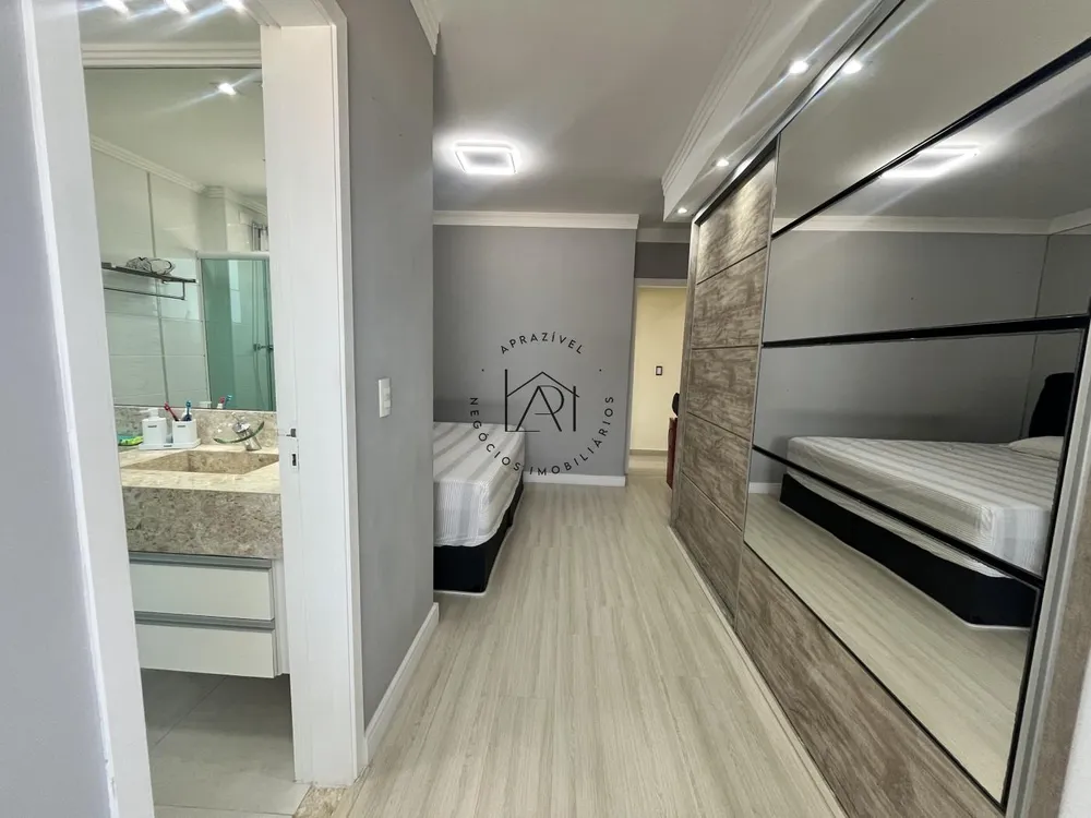 Cobertura, 3 quartos, 203 m² - Foto 4