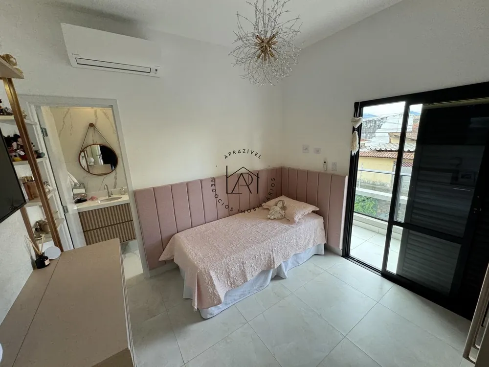 Casa, 3 quartos, 140 m² - Foto 1
