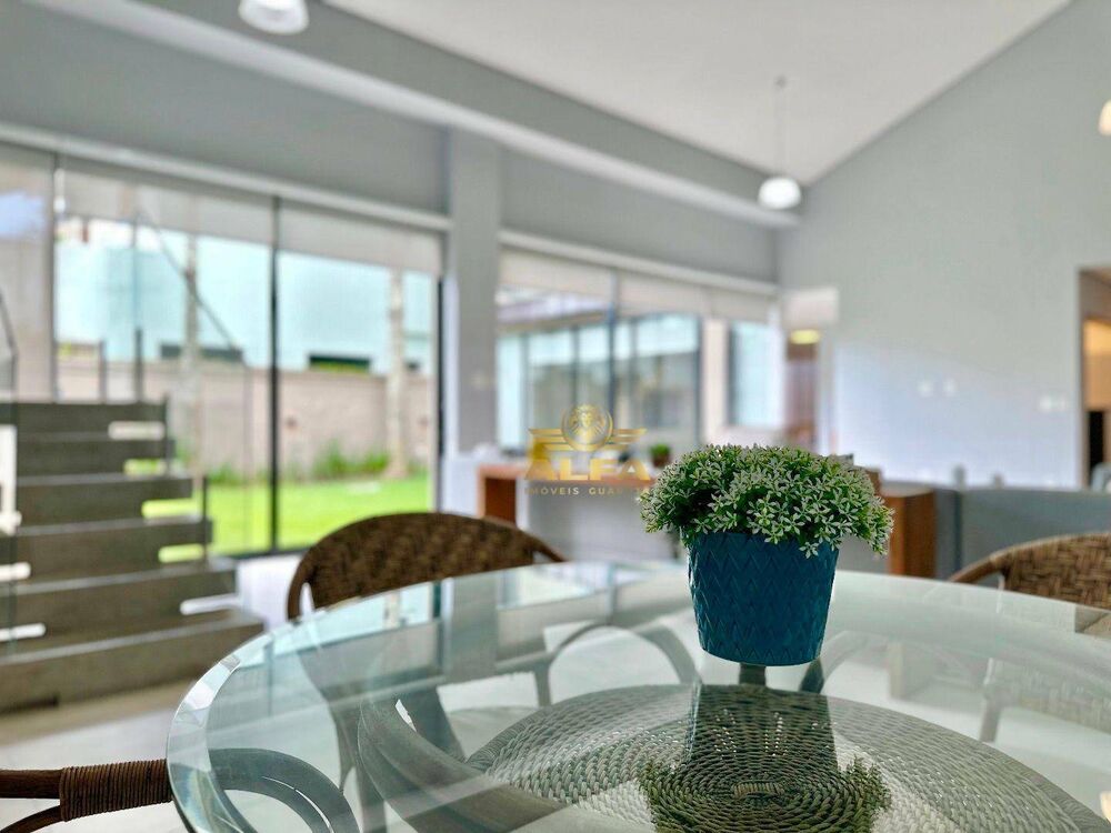Casa de Condomínio à venda com 6 quartos, 300m² - Foto 1
