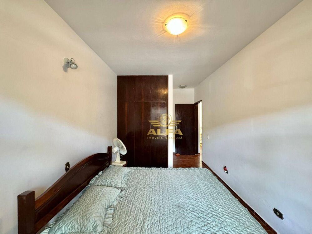 Casa à venda com 4 quartos, 282m² - Foto 18