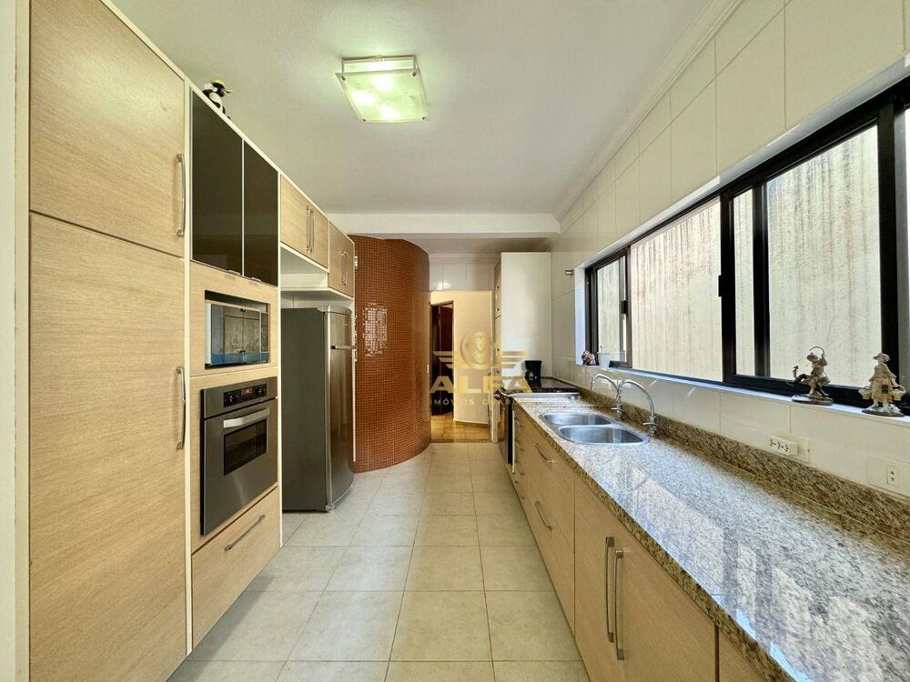 Casa à venda com 4 quartos, 282m² - Foto 20