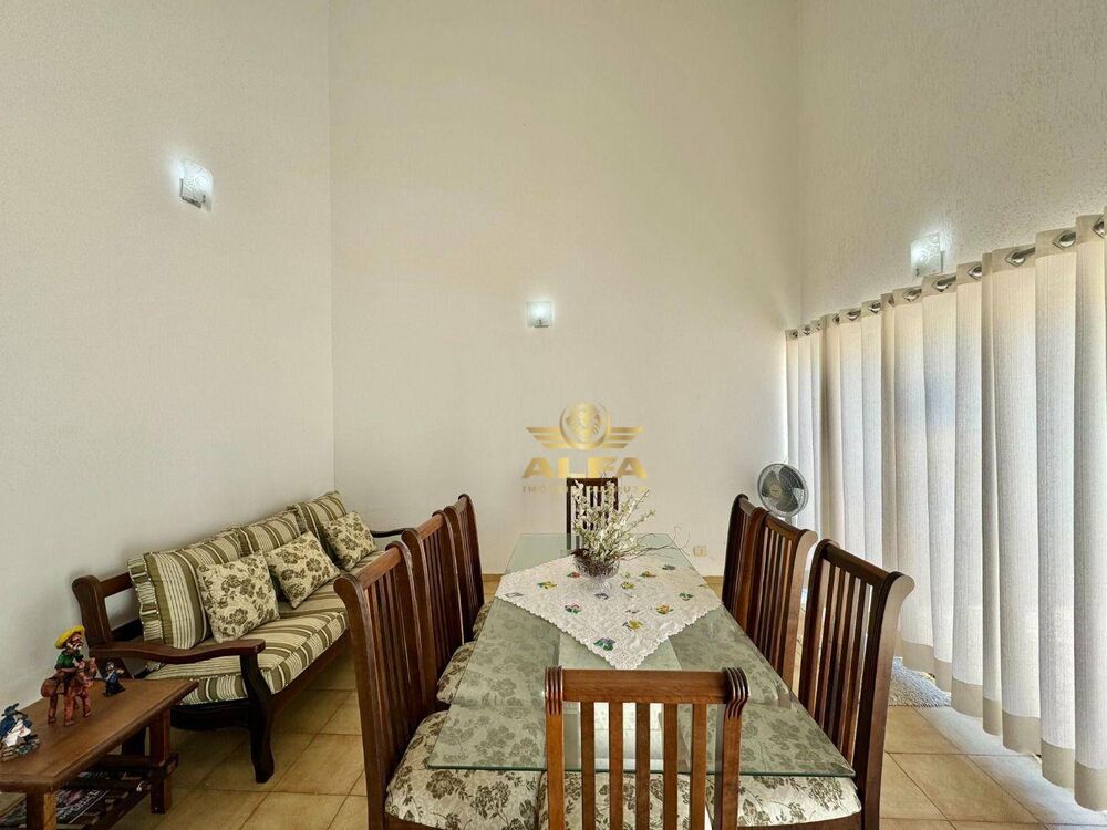 Casa à venda com 4 quartos, 282m² - Foto 5