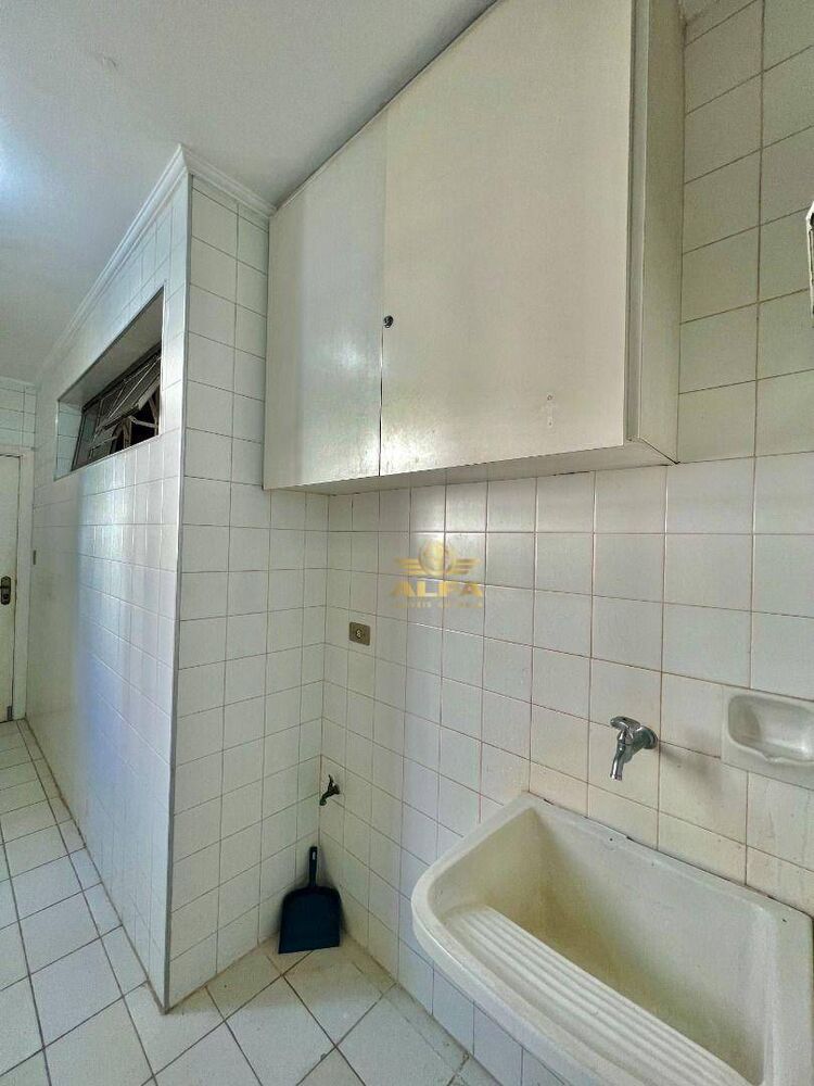 Apartamento à venda com 3 quartos, 200m² - Foto 31