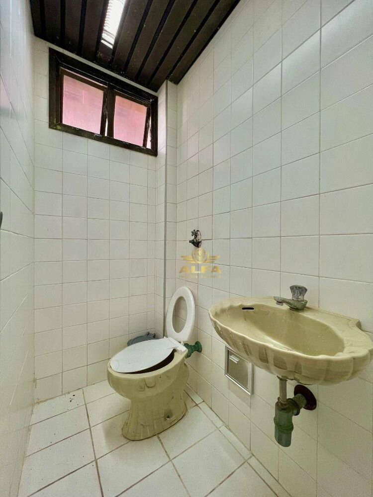 Apartamento à venda com 3 quartos, 200m² - Foto 9