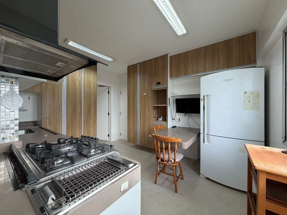 Apartamento, 3 quartos, 140 m² - Foto 11