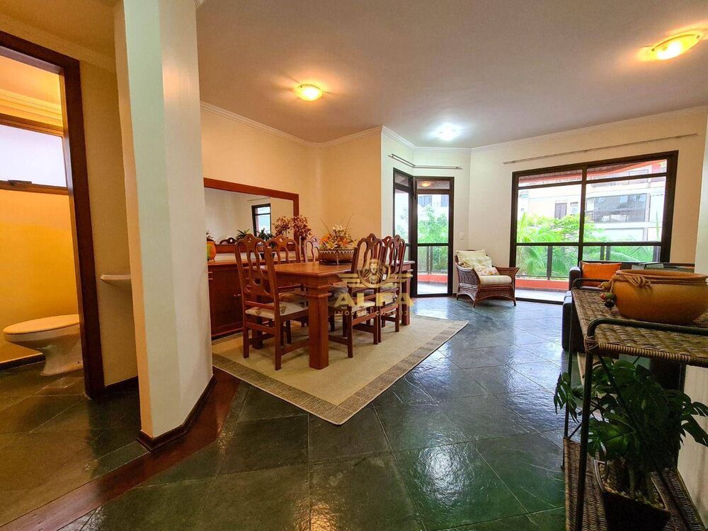 Apartamento à venda com 3 quartos, 140m² - Foto 11