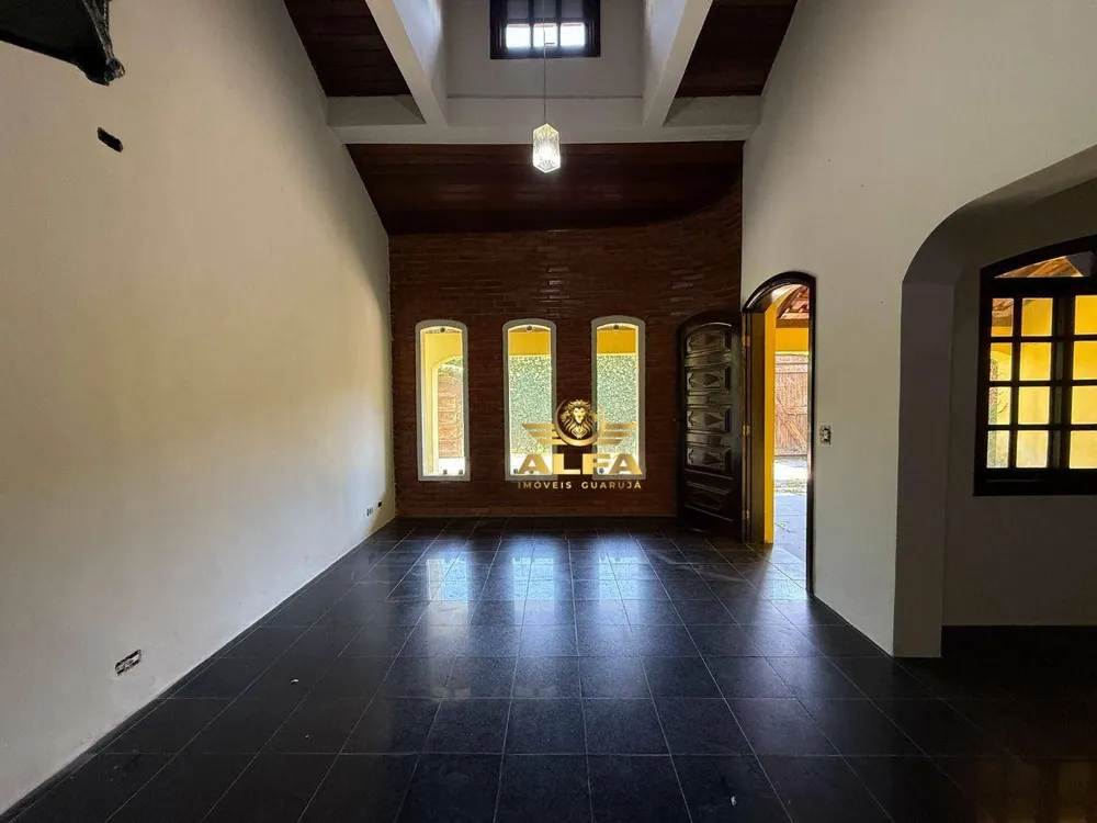 Casa, 3 quartos, 244 m² - Foto 1