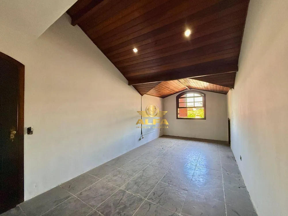 Casa, 3 quartos, 244 m² - Foto 8