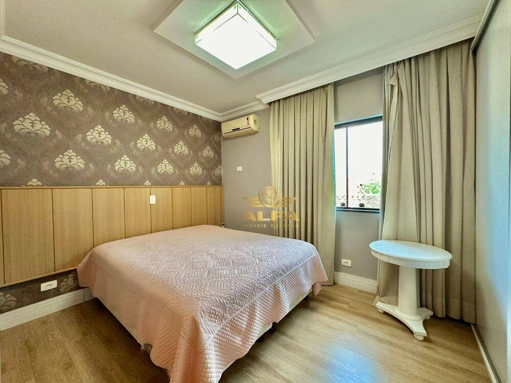Casa, 5 quartos, 350 m² - Foto 4