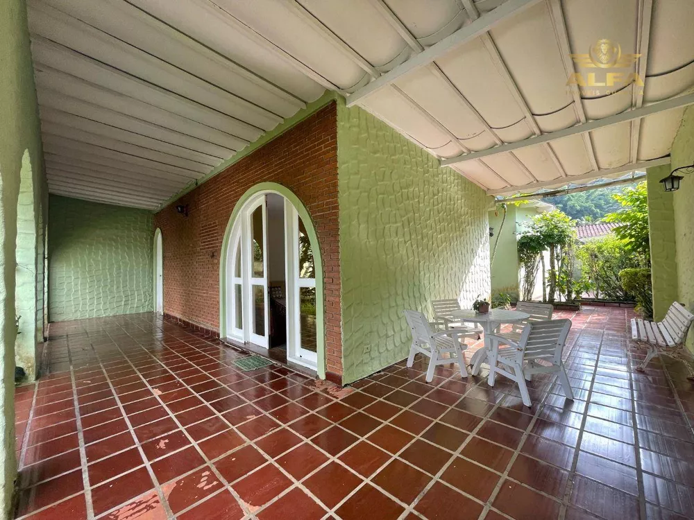 Casa de Condomínio à venda com 4 quartos, 160m² - Foto 1