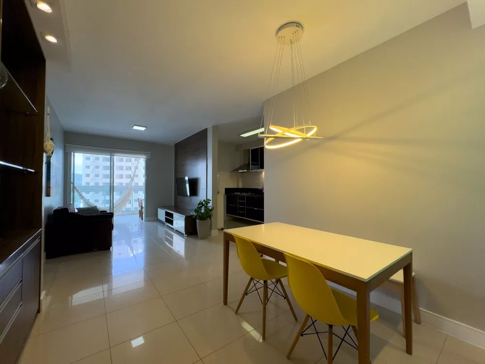 Apartamento à venda com 2 quartos, 97m² - Foto 4