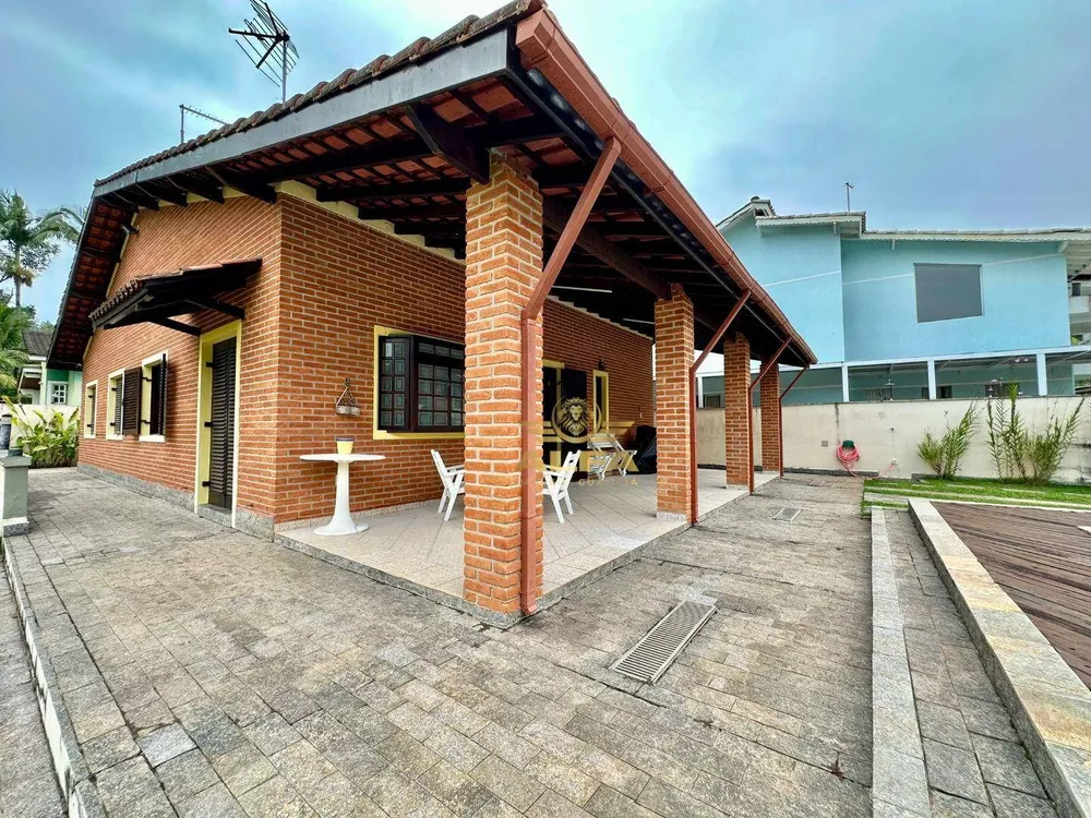 Casa de Condomínio à venda com 3 quartos, 180m² - Foto 3