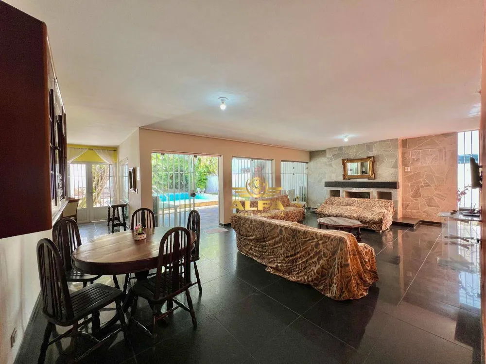 Casa, 4 quartos, 318 m² - Foto 3
