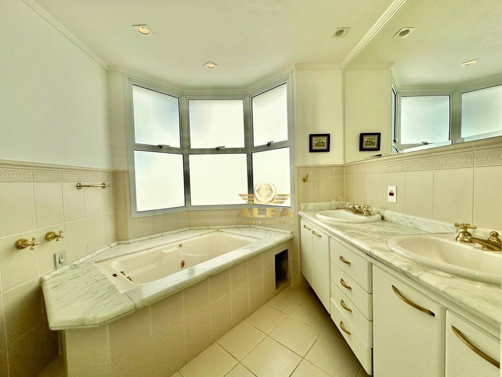 Casa de Condomínio à venda com 5 quartos, 380m² - Foto 22