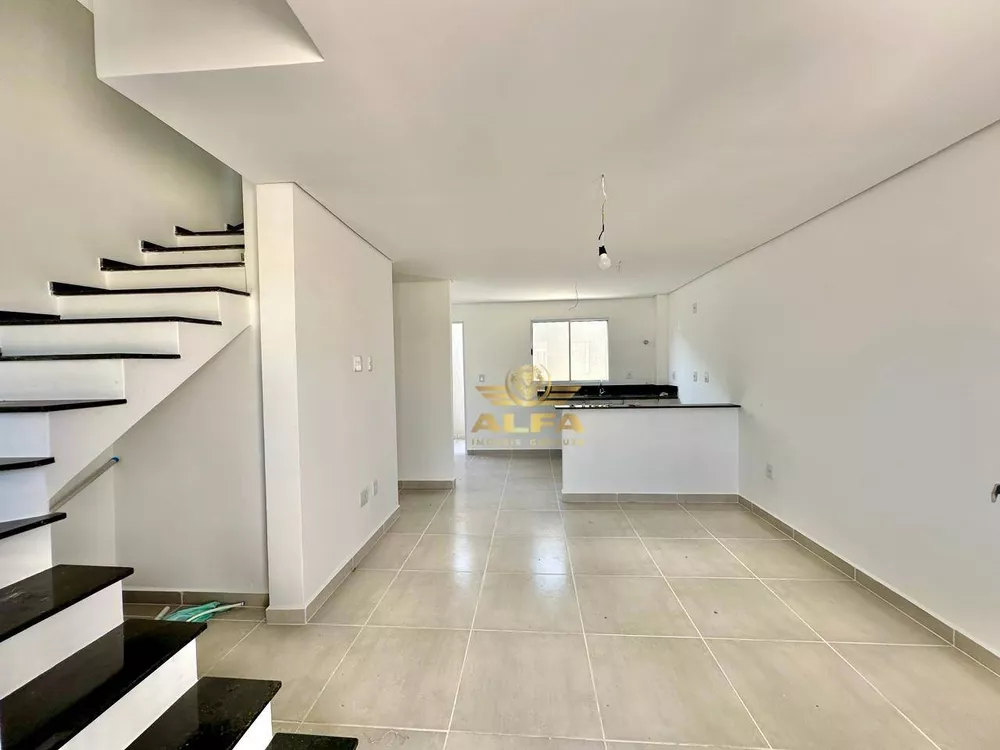 Sobrado à venda com 2 quartos, 90m² - Foto 2