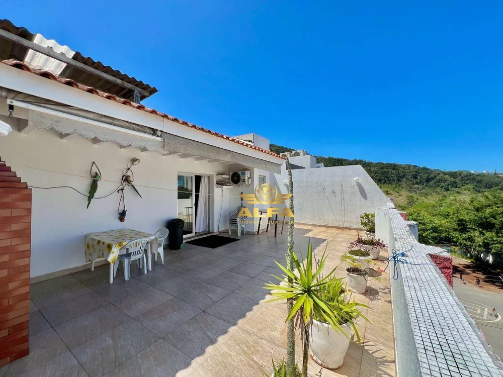 Cobertura, 3 quartos, 215 m² - Foto 1