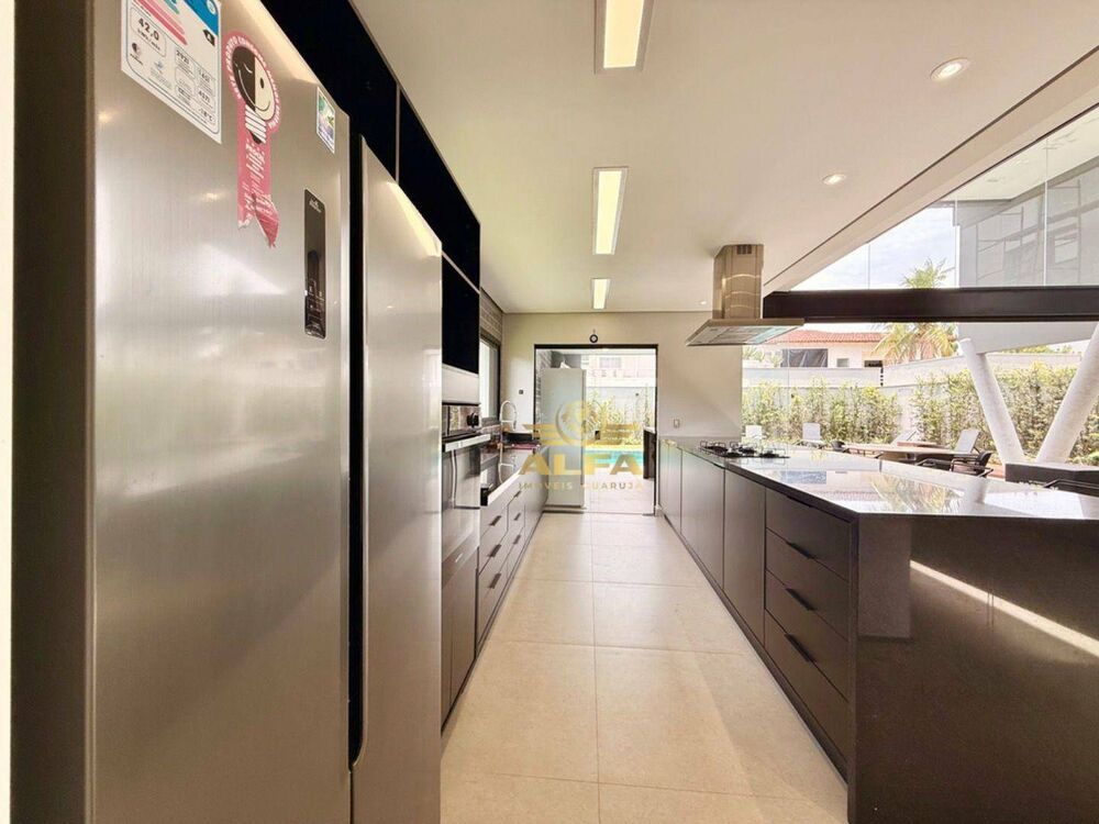 Casa de Condomínio à venda com 5 quartos, 398m² - Foto 1