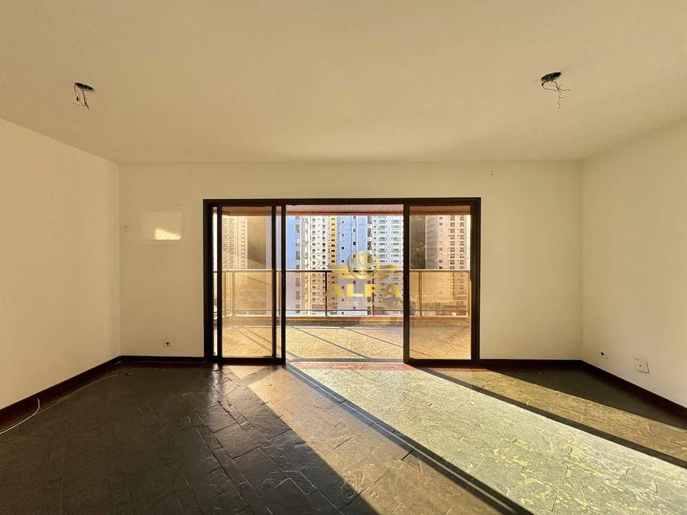Apartamento, 3 quartos, 130 m² - Foto 1