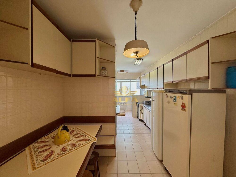 Apartamento à venda com 3 quartos, 115m² - Foto 2