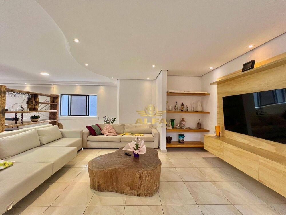 Casa, 5 quartos, 279 m² - Foto 2