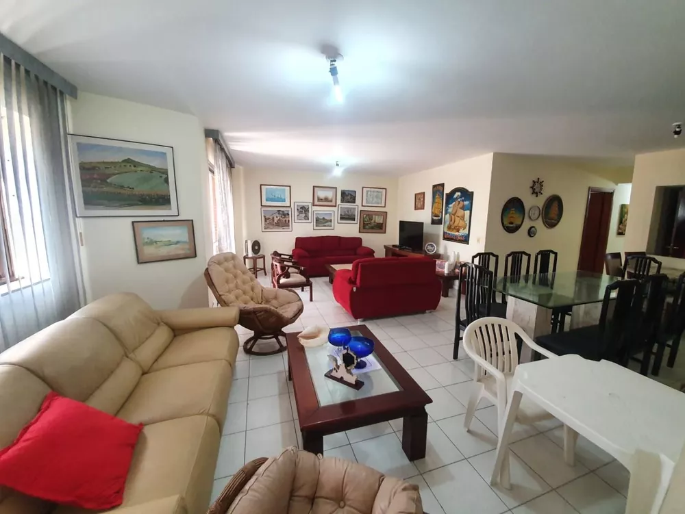 Apartamento à venda com 4 quartos, 190m² - Foto 1