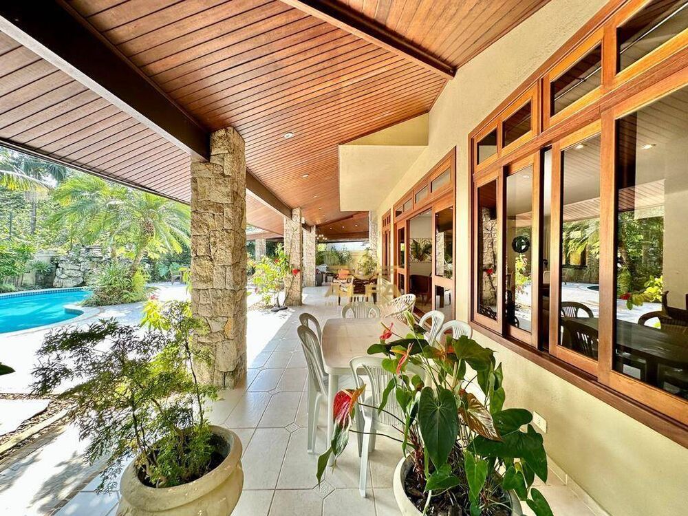 Casa de Condomínio à venda com 4 quartos, 380m² - Foto 8