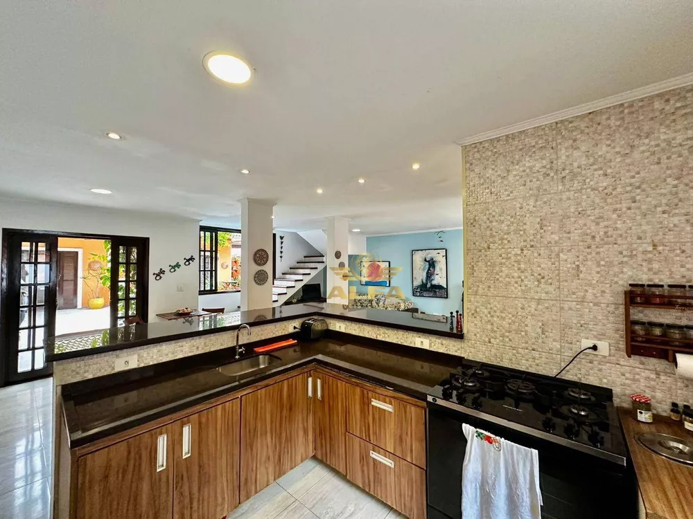 Casa, 5 quartos, 240 m² - Foto 4