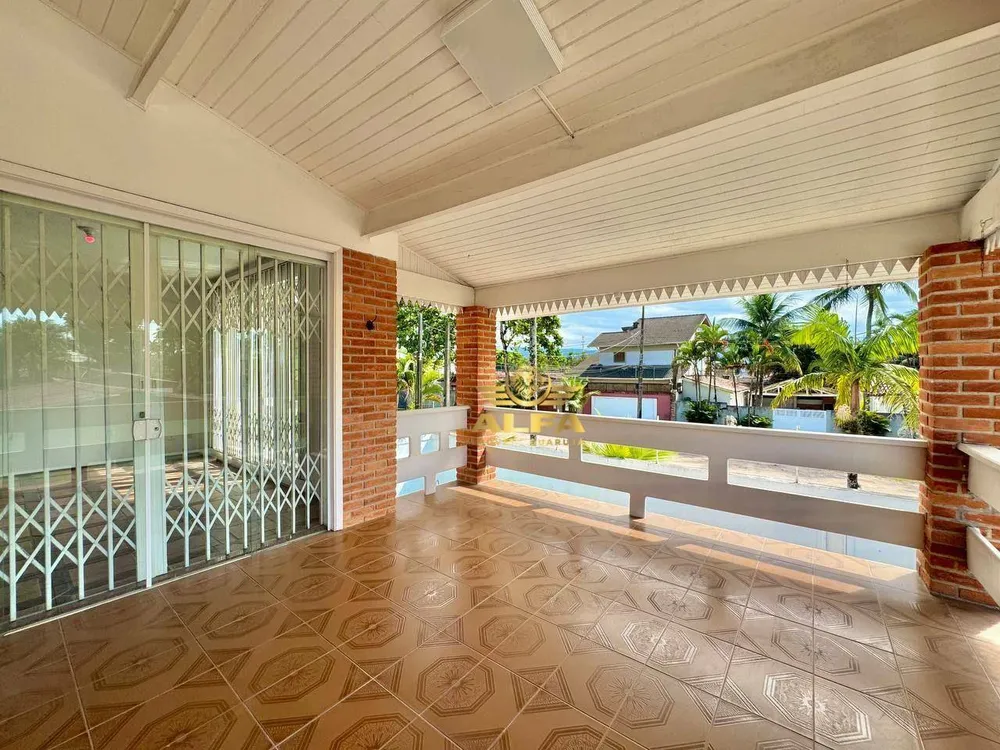 Casa, 4 quartos, 350 m² - Foto 1