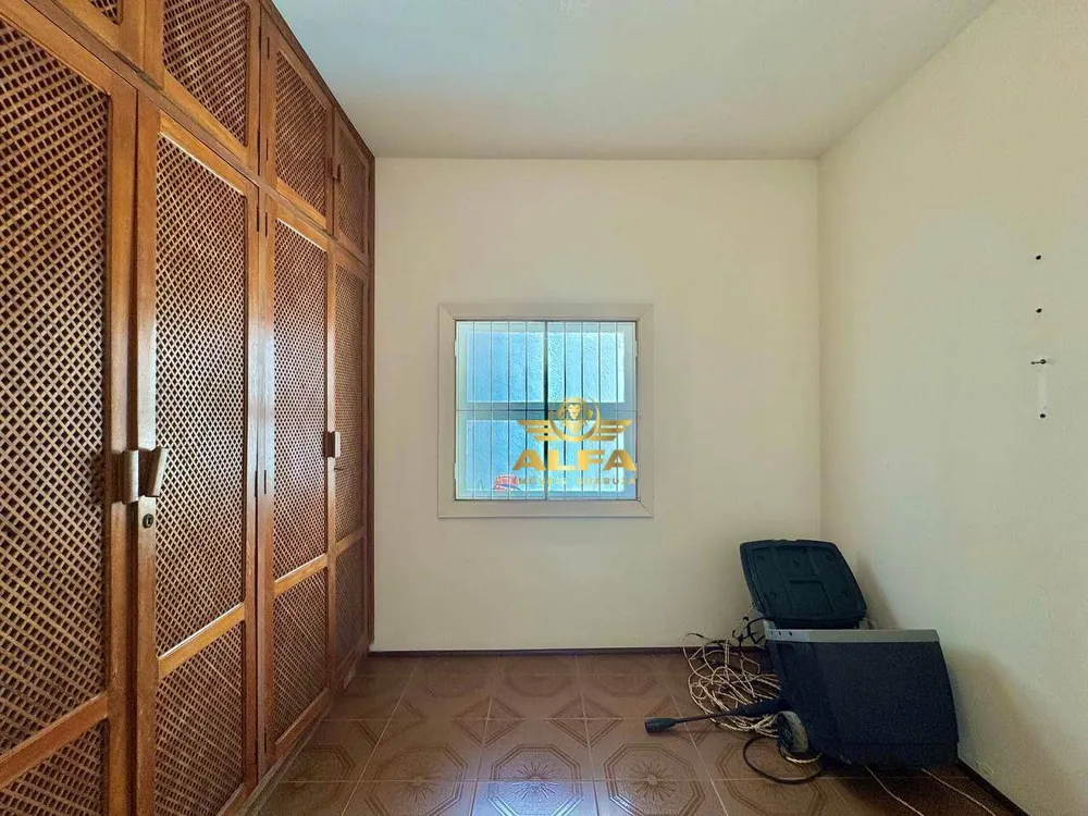 Casa, 4 quartos, 350 m² - Foto 2