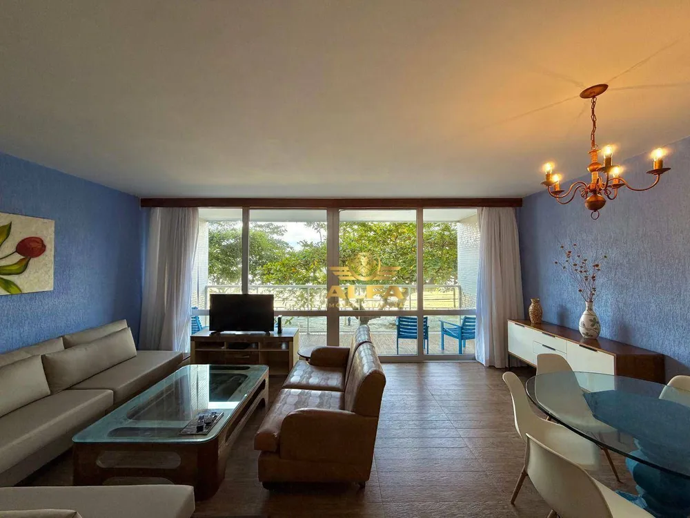 Apartamento, 3 quartos, 240 m² - Foto 1