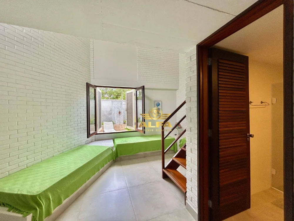 Casa, 8 quartos, 329 m² - Foto 2