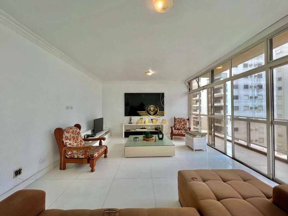 Apartamento, 3 quartos, 200 m² - Foto 2