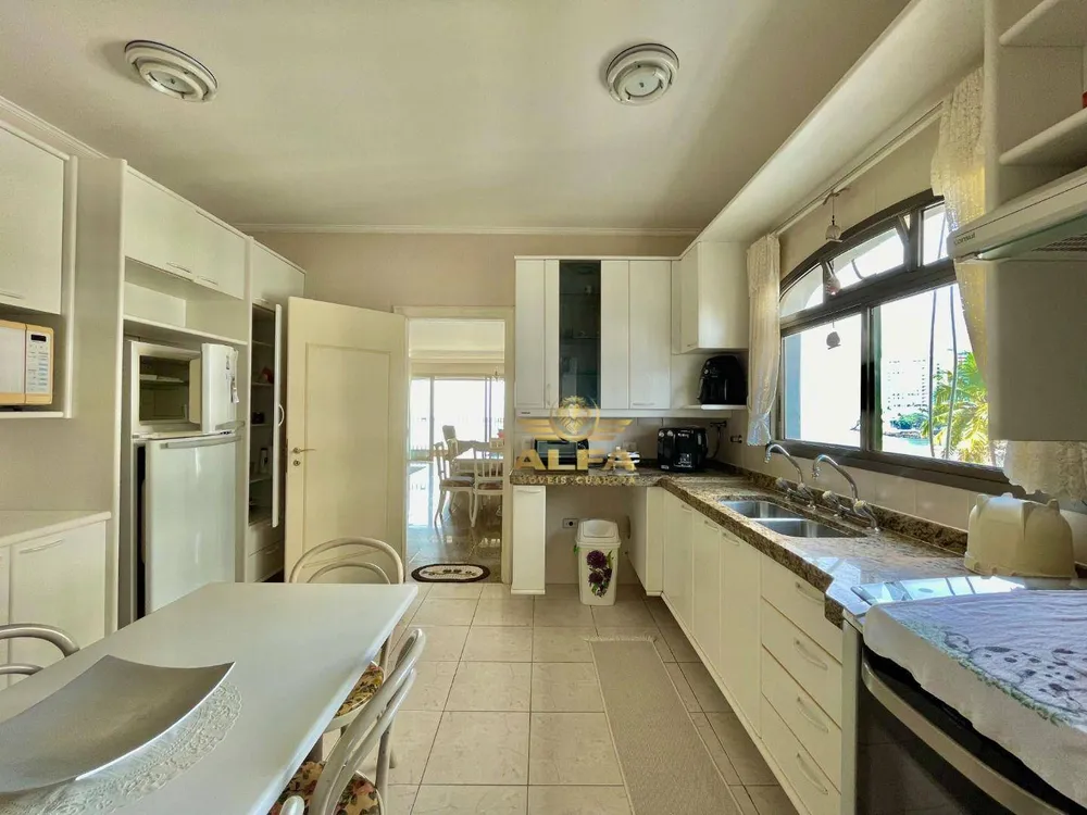 Apartamento, 3 quartos, 205 m² - Foto 5