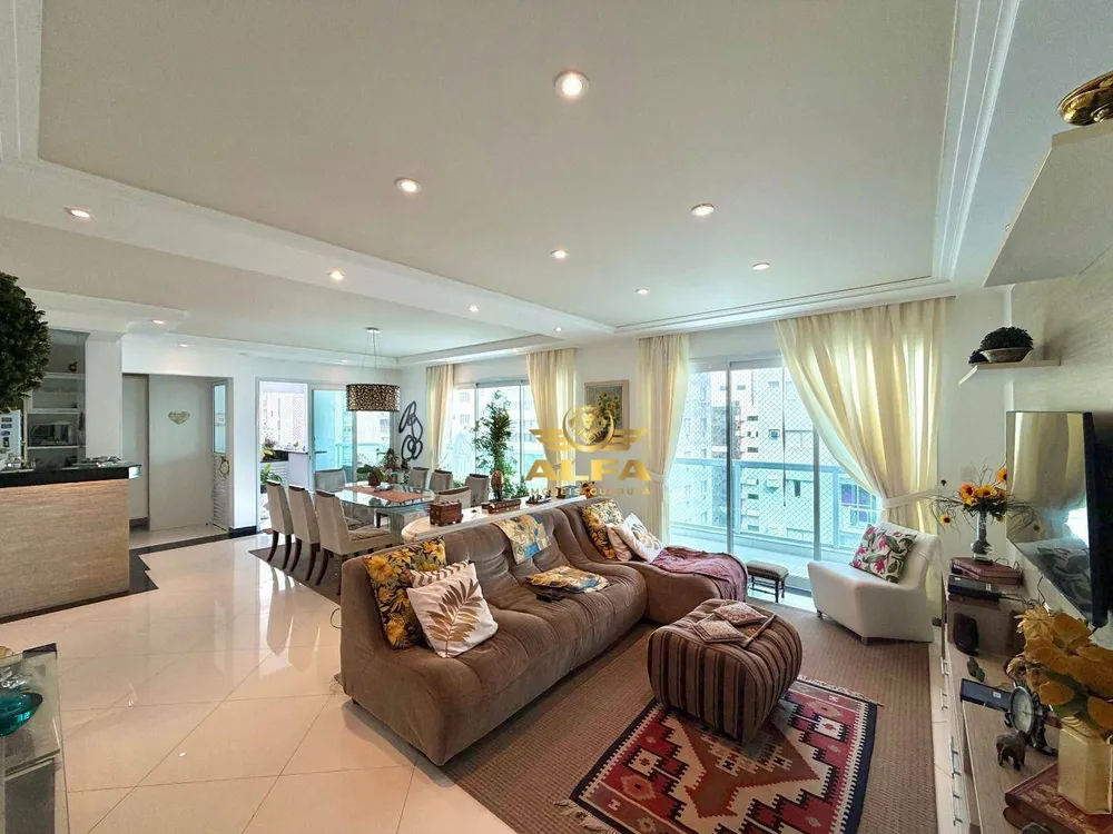 Apartamento, 3 quartos, 175 m² - Foto 2