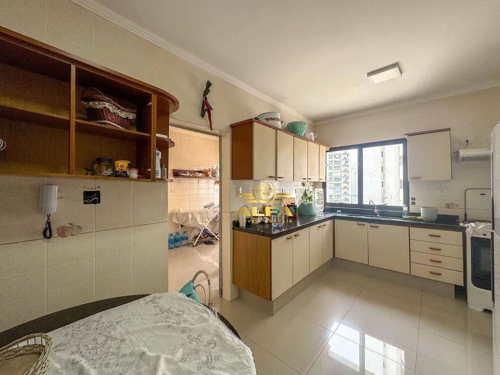 Apartamento, 5 quartos, 251 m² - Foto 2