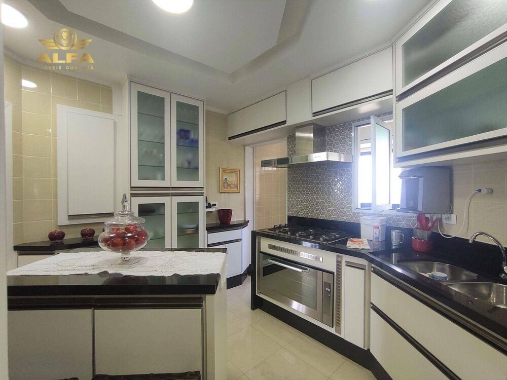 Apartamento à venda com 3 quartos, 159m² - Foto 8