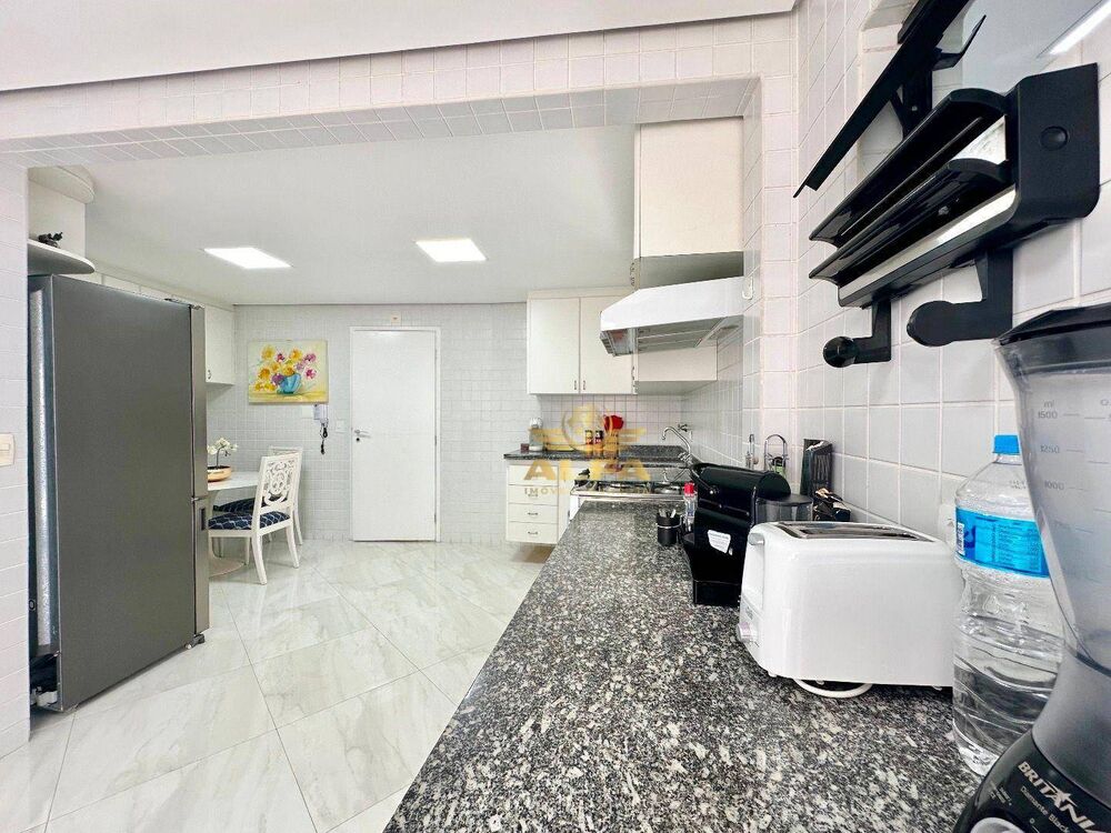 Apartamento, 3 quartos, 184 m² - Foto 2