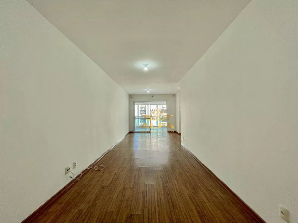 Apartamento à venda com 3 quartos, 118m² - Foto 2