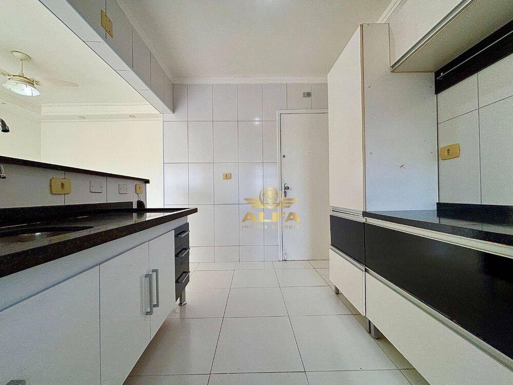 Apartamento à venda com 2 quartos, 68m² - Foto 4