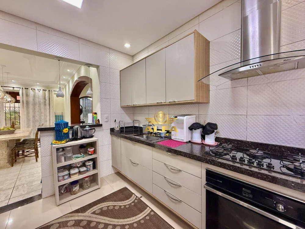 Casa, 3 quartos, 239 m² - Foto 4