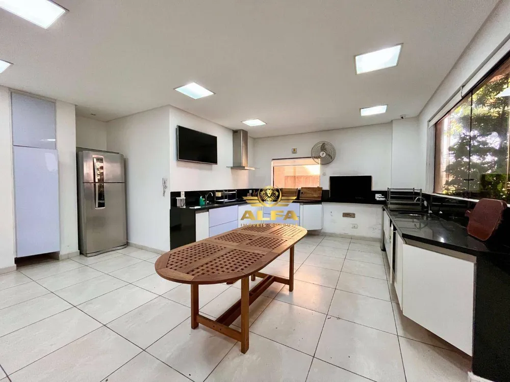 Apartamento, 3 quartos, 130 m² - Foto 2