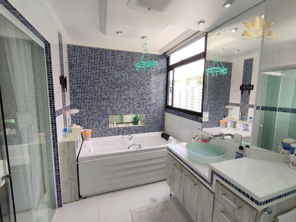 Apartamento, 3 quartos, 190 m² - Foto 1