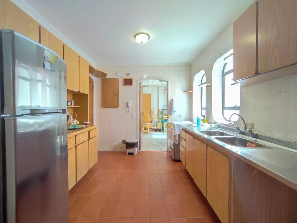 Apartamento, 3 quartos, 190 m² - Foto 4