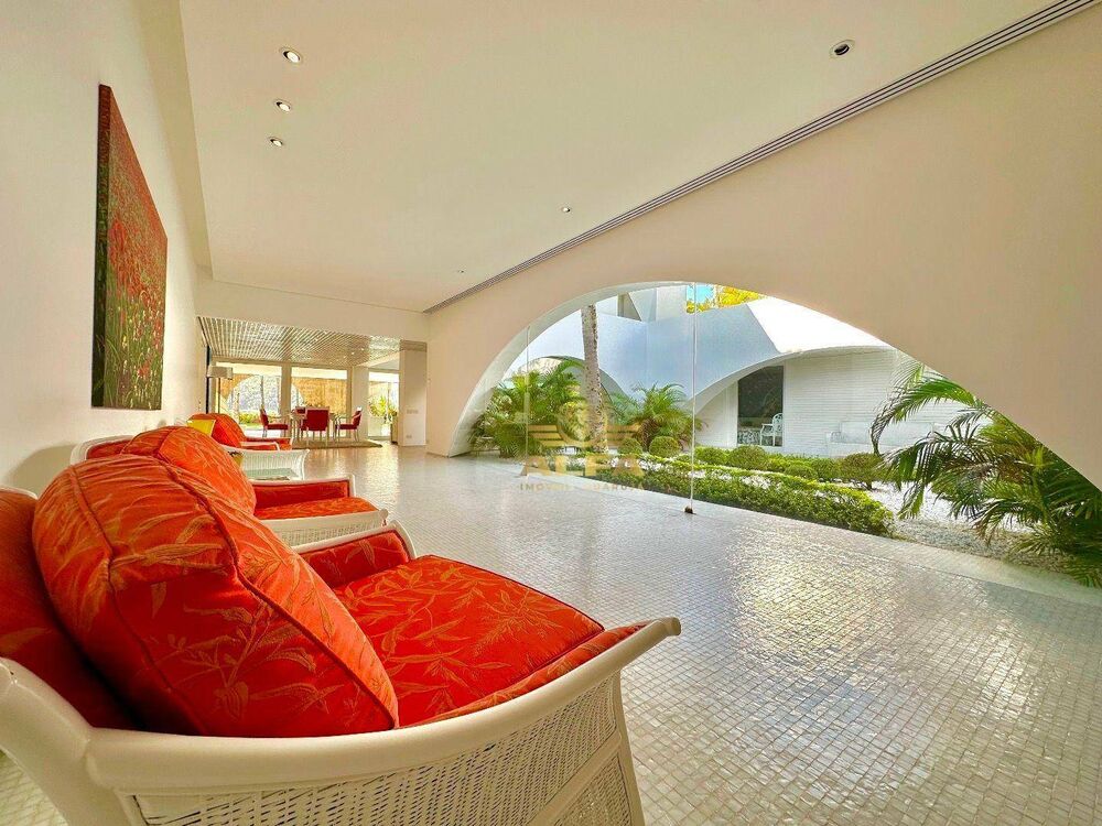 Casa, 6 quartos, 1300 m² - Foto 1