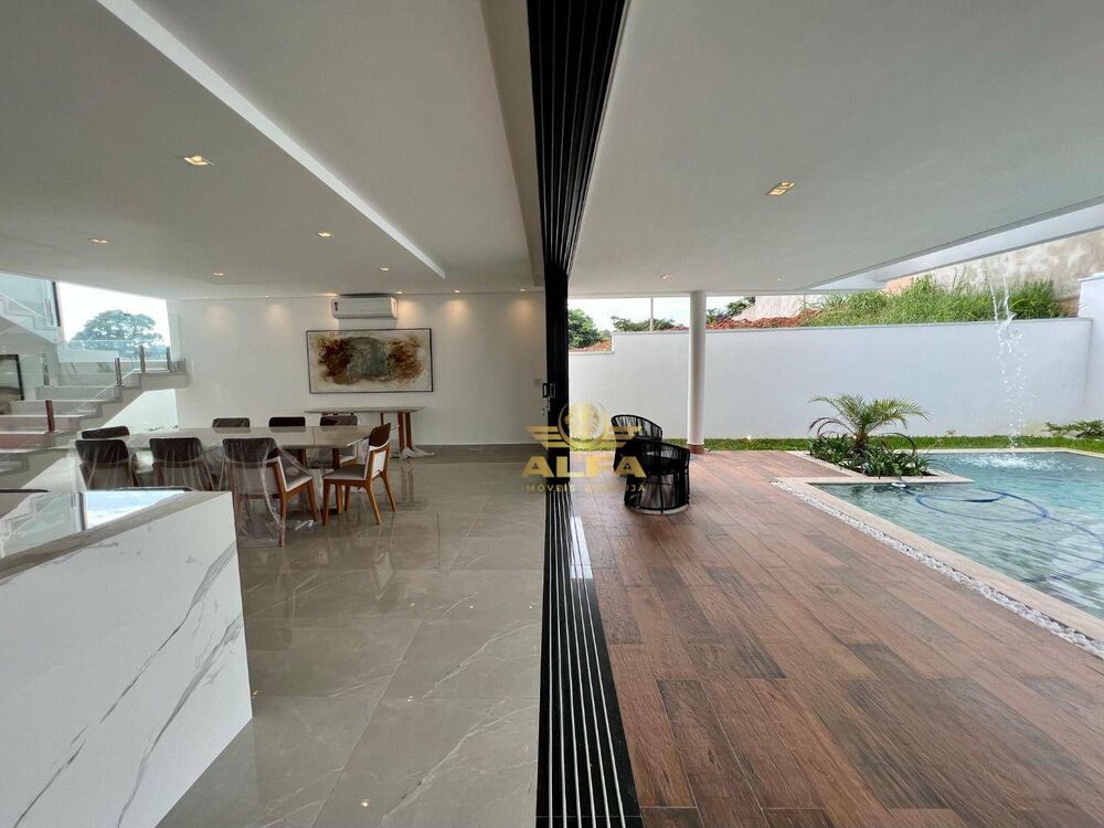 Casa de Condomínio à venda com 3 quartos, 370m² - Foto 2